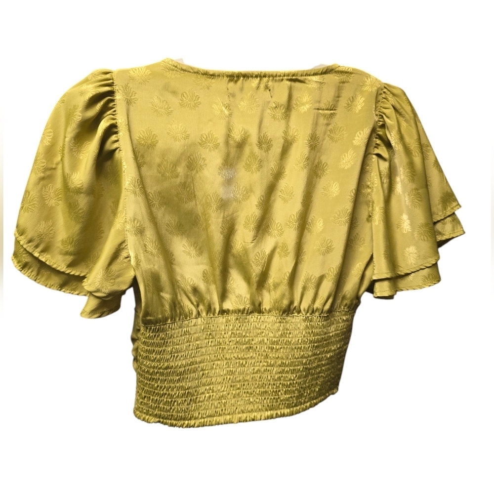 Urban Outfitters Webster Jacquard Flutter Sleeve Cropped Top Size M Gold Casual - Picture 3 of 9